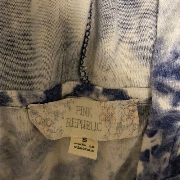 Pink Republic tie dye hoodie shirt - Picture 3 of 6